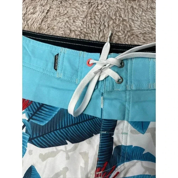 Quiksilver Shorts Every Day Board Shorts Skateboard Surf Beach Size 32 New - Picture 5 of 16
